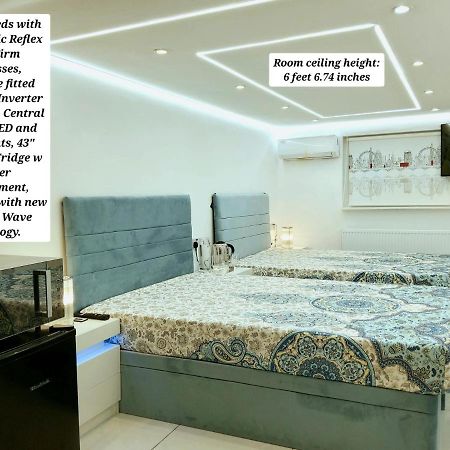 Air Conditioned Modern Double Bed Room With Private Attached Bathroom - Free Parking - Near London Heathrow Airport & Southall Broadway Exterior foto